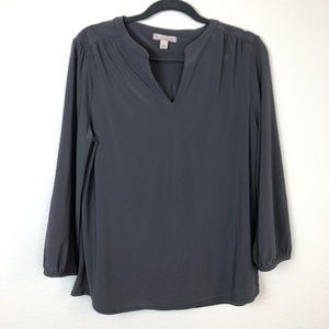 Gray v-neck Dress Barn blouse size M. #60